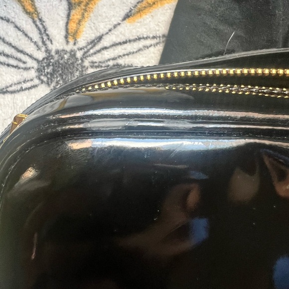 Chanel Vintage Patent Leather Black Vanity Makeup Crossbody Bag - Picture 7 of 15